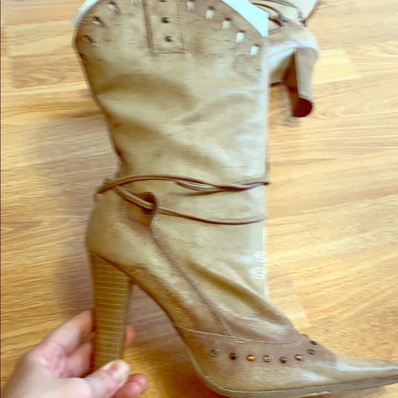 Studded tanned cow boy boots - Picture 3 of 7